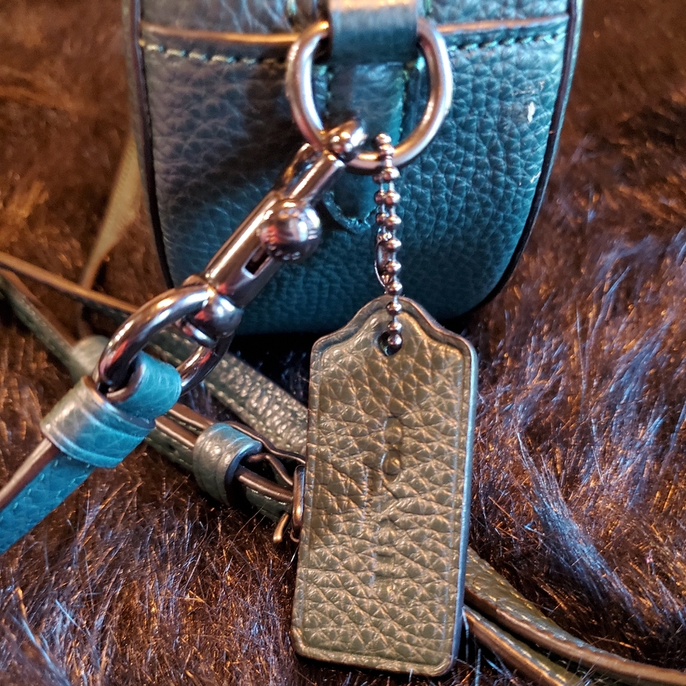 AUTHENTIC Coach crossbody 💖NEW - Picture 13 of 15